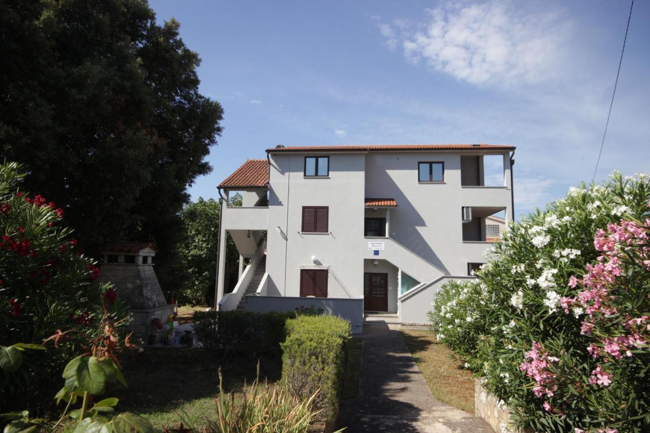 Smitran Apartment