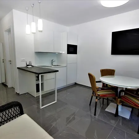 Apartments Smitran Banjole Exterior photo