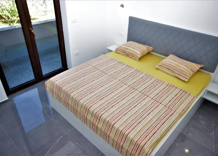 Apartments Smitran