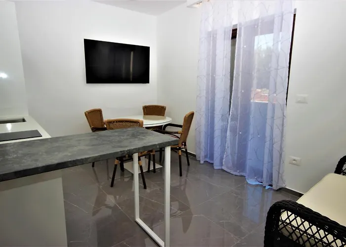 Apartments Smitran